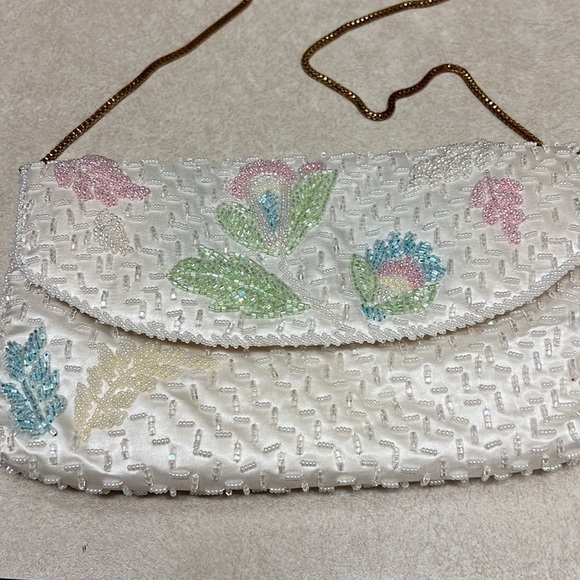 Vintage Beaded Purse - Picture 2 of 4